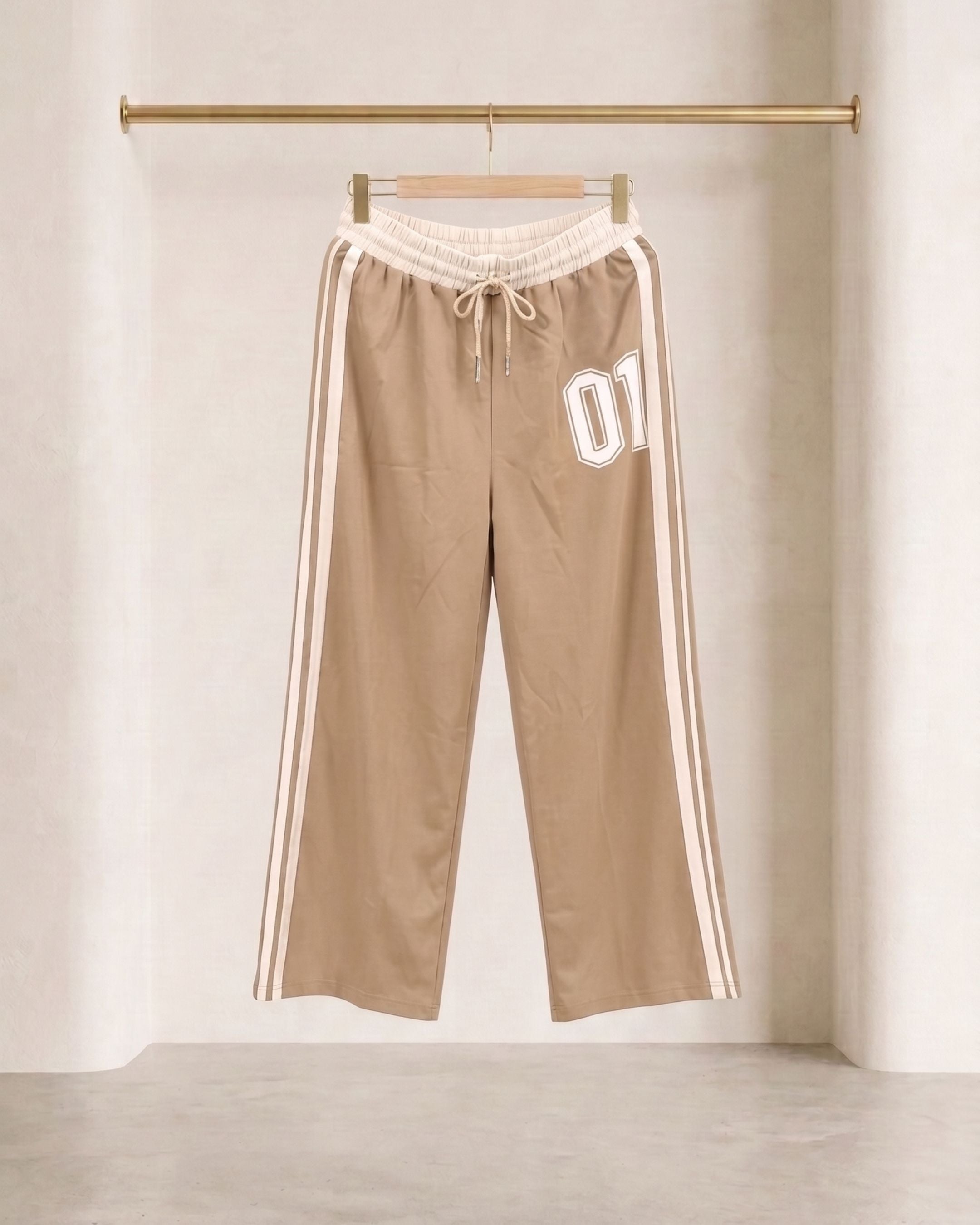 Women’s Wide-Leg Side Striped Trousers