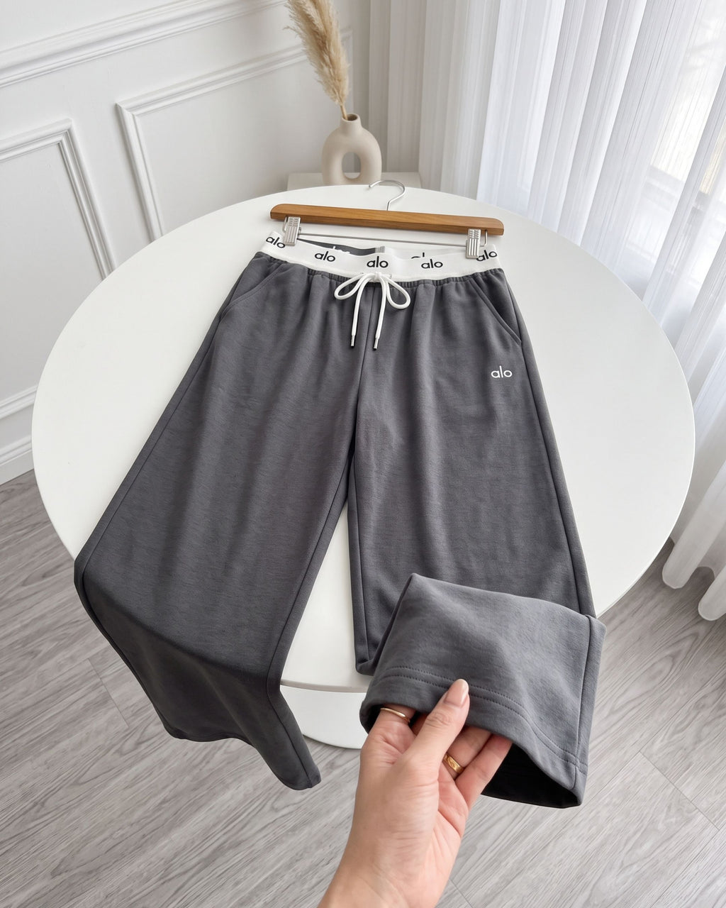 Women’s Branded Waistband Wide-Leg Athleisure Trousers