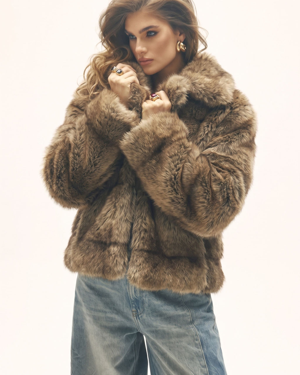 Women's Plush Paneled Faux Fur Cropped Jacket (Khaki/Cafe) LH1093