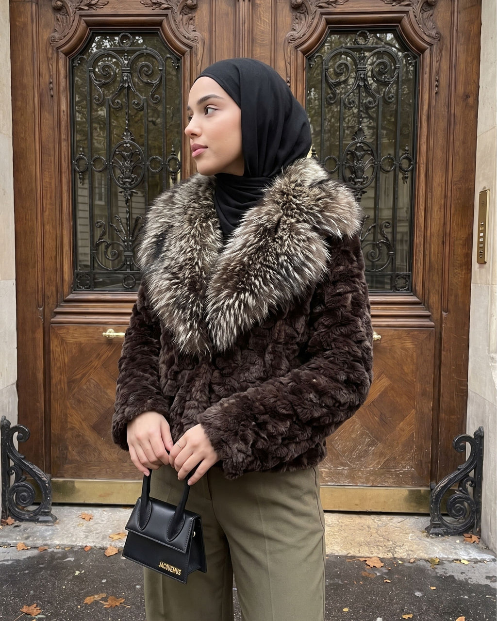 Women's Statement Plush Collar Cropped Fur Jacket (Cafe) AP90