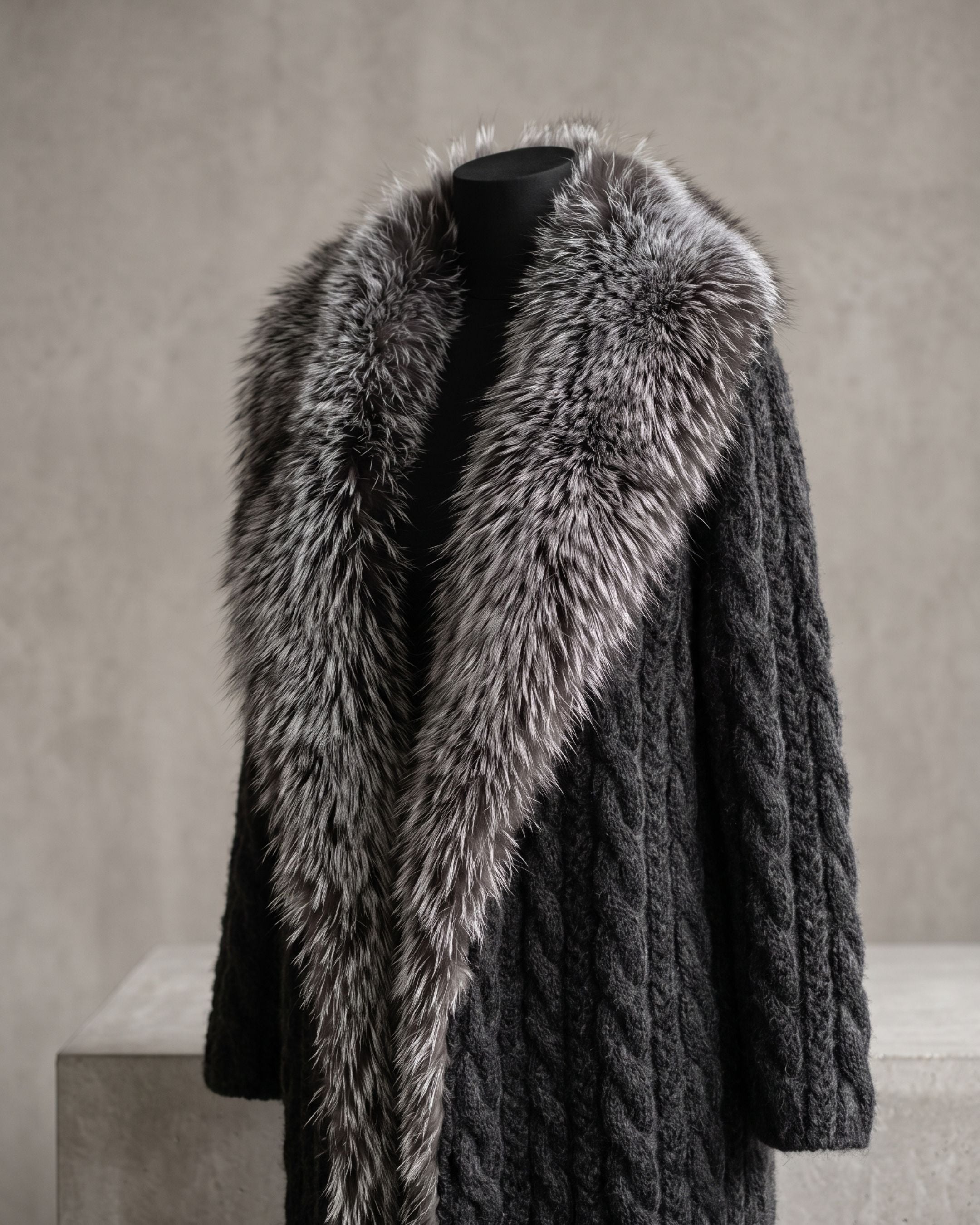 Women's Cable Knit Fur-Trimmed Long Coat (Black) LH7119