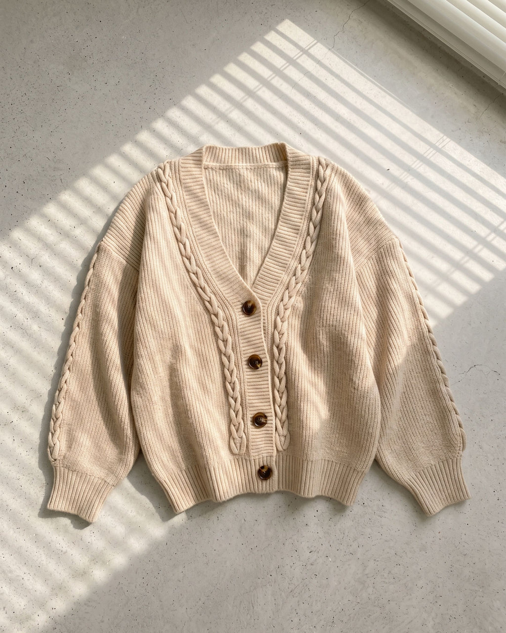 Women's Oversized Braided Trim Knit Cardigan (Beige/Light Skin) LB5871