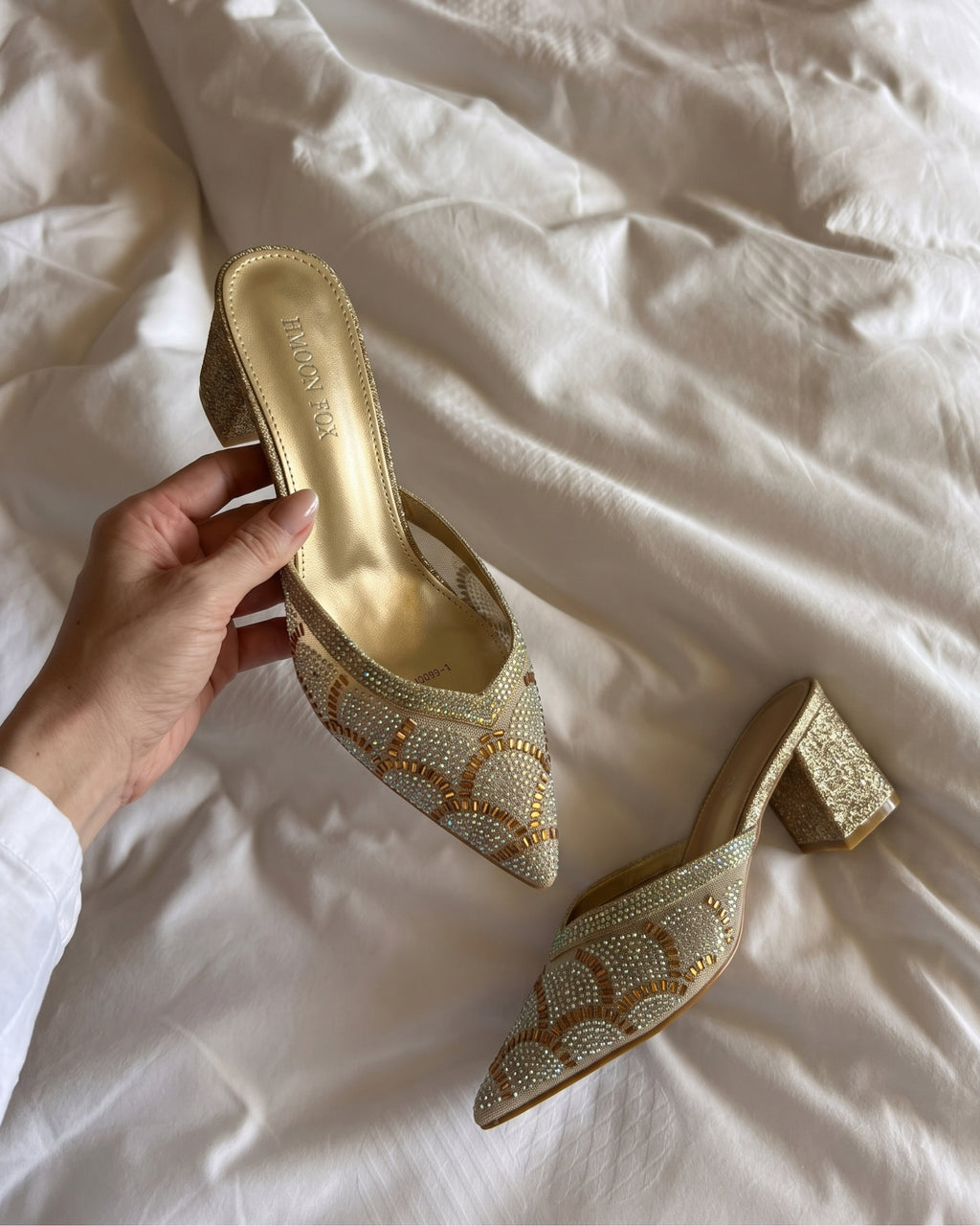 Olden Glam Crystal Slingback Stilettos