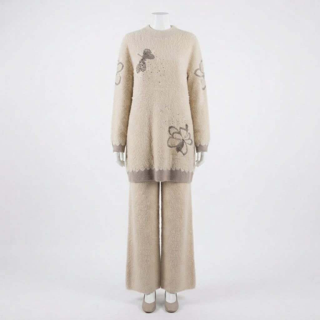 Fluffy Knit Sweater and Trousers Set (690658)
