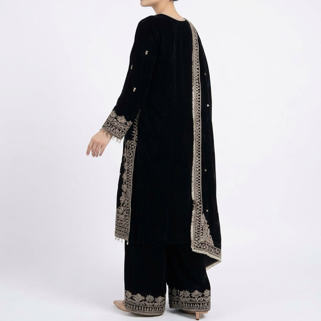 Gleaming Embroidered Set (BZ-101)