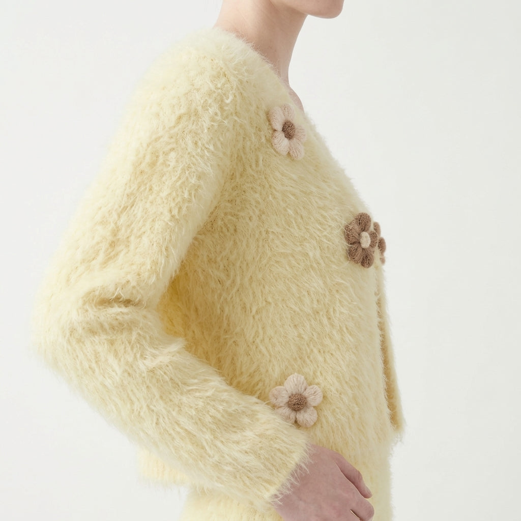 Modern Blossom Crop (3005)