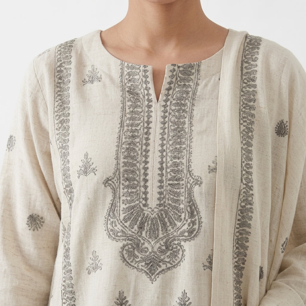 Subtle Embroidered Silhouette (BM-38)