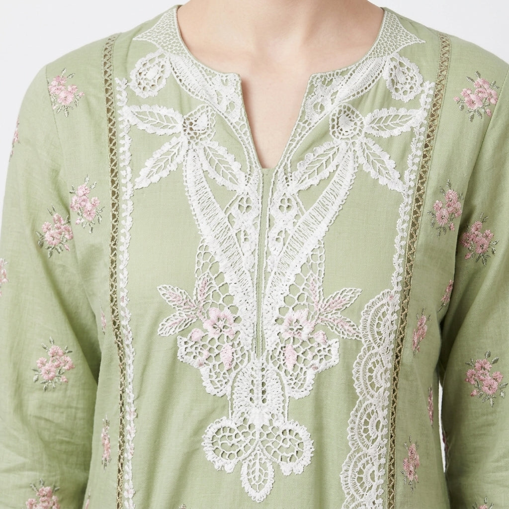 Botanical Lace Ensemble (BZ-10)