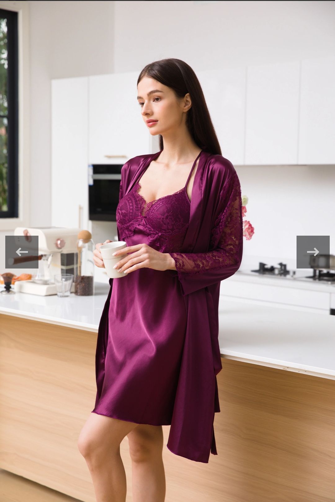 Elegant Full-Lace Bodice Chemise & Robe Set