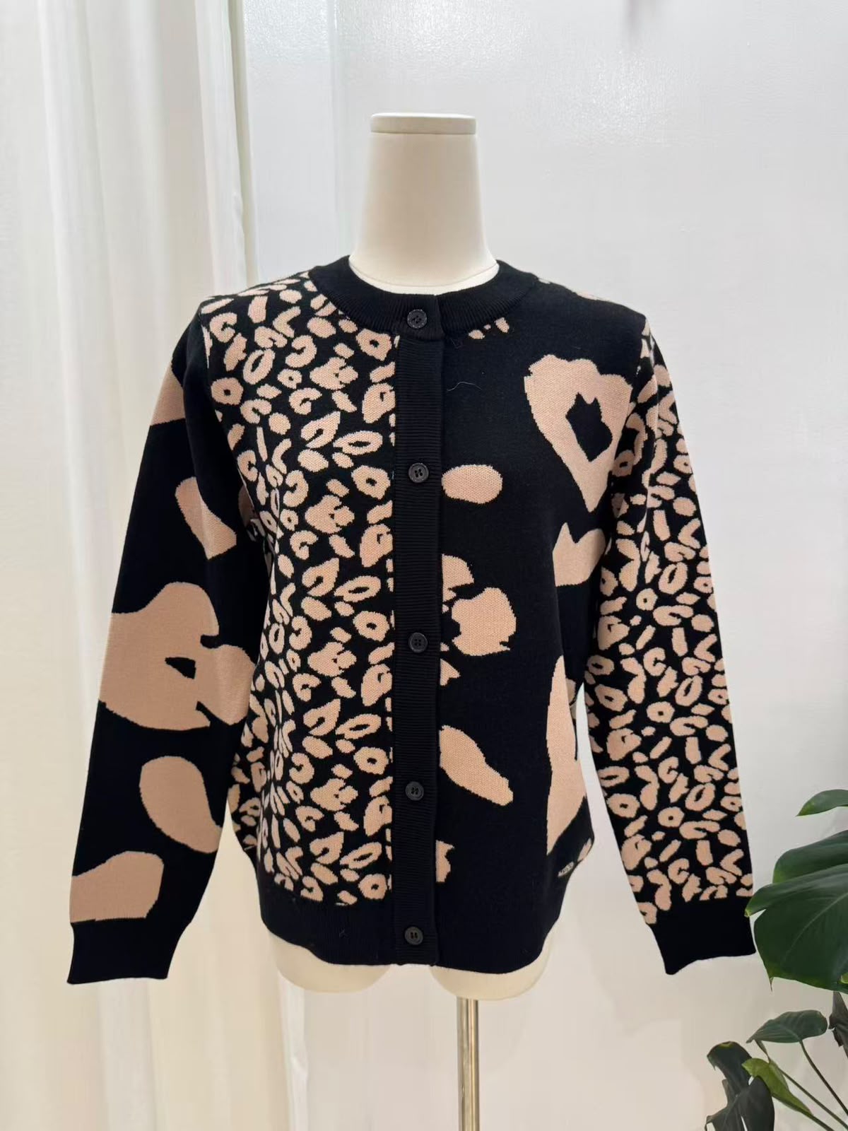 Mixed Print Heart Motif Knit Cardigan (Black Coffee) 2024048